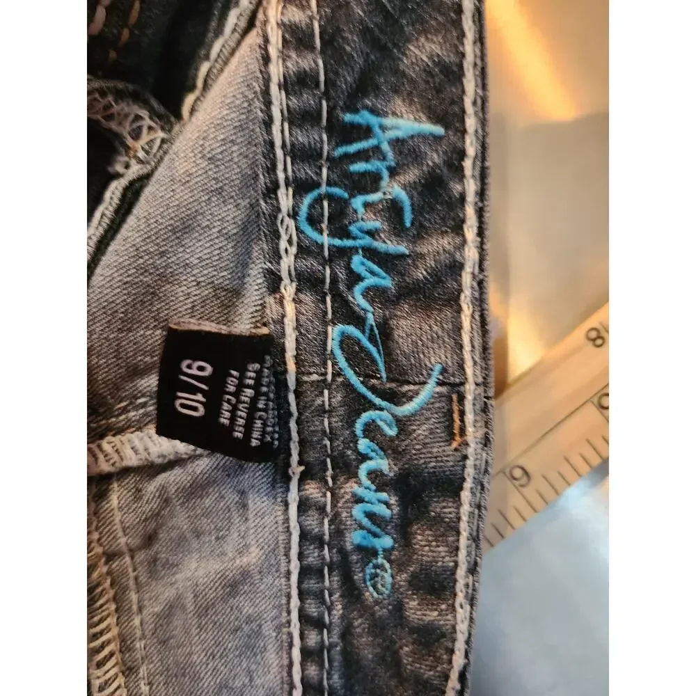 Amethyst Jeans Distressed Denim Shorts Juniors Size 9/10 Embellished Pocket
